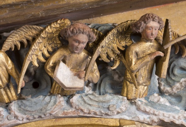Centre section with angels playing music, St., Sankt, Saint
