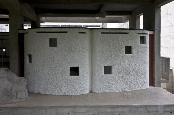 Le Corbusier 1956 to 1961, gatehouse under the east wing, St., Sankt, Saint