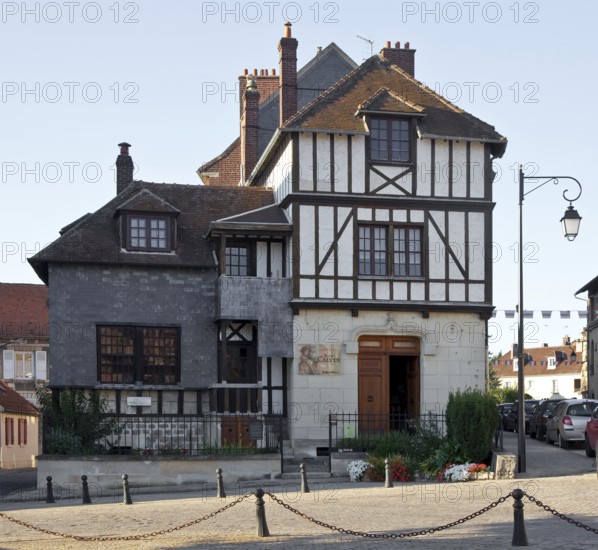 Built in 1927 on the site of the house where Jean Calvin was born in 1509