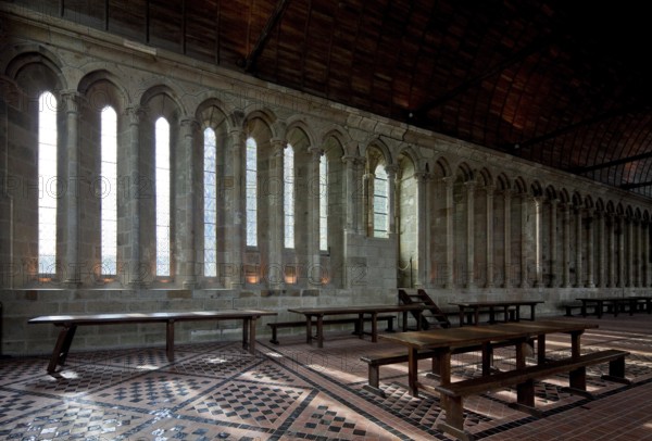The WUNDERWERK, refectory in the east of the upper floor, built 1212-25, south wall with the