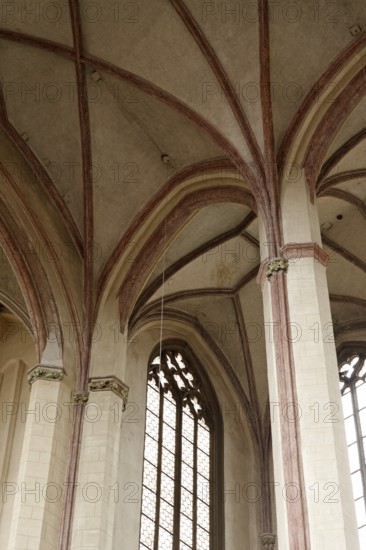 Nave, view of the south-eastern pillars and the vault of the side aisle, St., Sankt, Saint