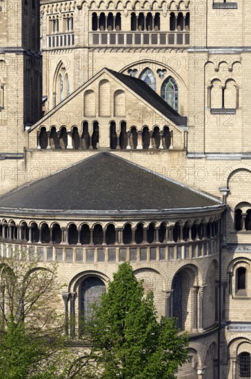 View from east, detail east conche, gable and decagon, St., Sankt, Saint