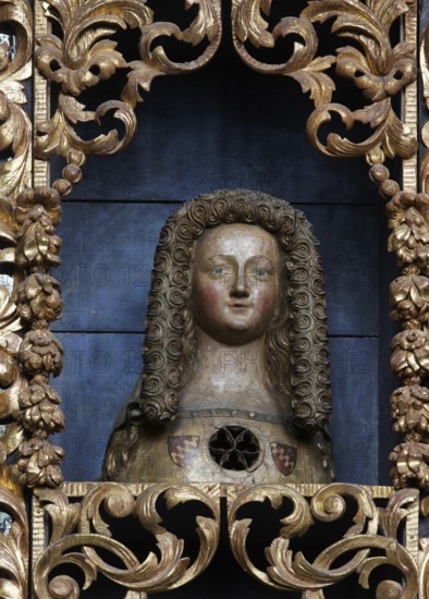 Golden chamber, reliquary (head reliquary) after restoration with historical colour scheme (blue),