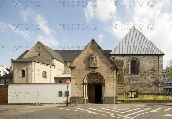 North side with vestibule, St., Sankt, Saint