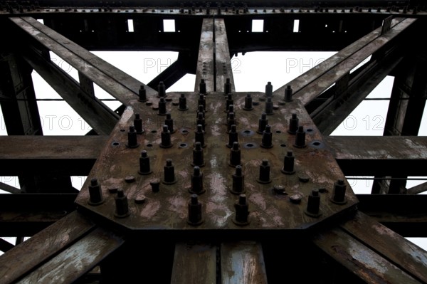 Built 1851-1857, western superstructure installed after war destruction, gusset plate, English war