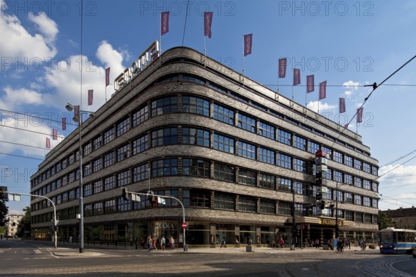 Built in 1928-30 by Hermann Dernburg today RENOMA, view from north-west