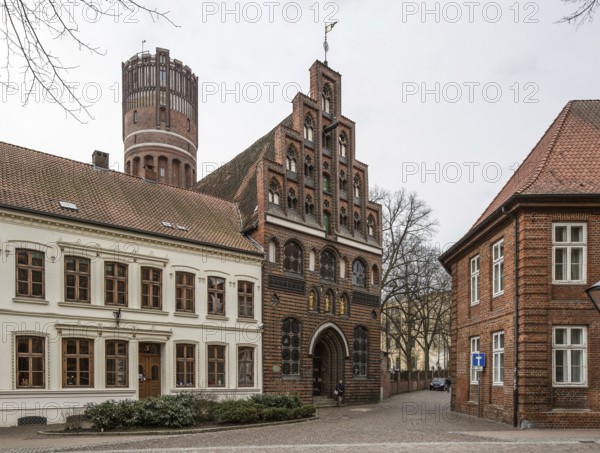 Lüneburg Kalandhaus 93330 late Gothic brick gabled house until 1532 seat of a brotherhood for