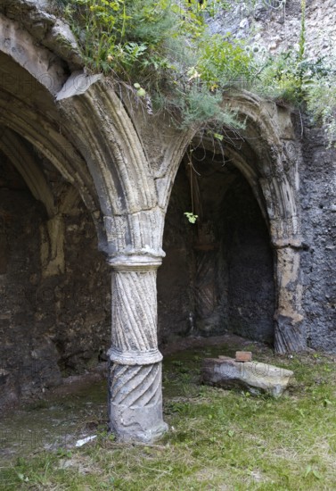Emporensäule, St., Sankt, Saint