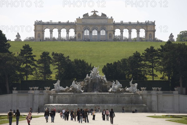 View of the Neptune Fountain (by Johann Ferdinand Hetzendorf von Hohenberg 1777-1780) and Gloriette