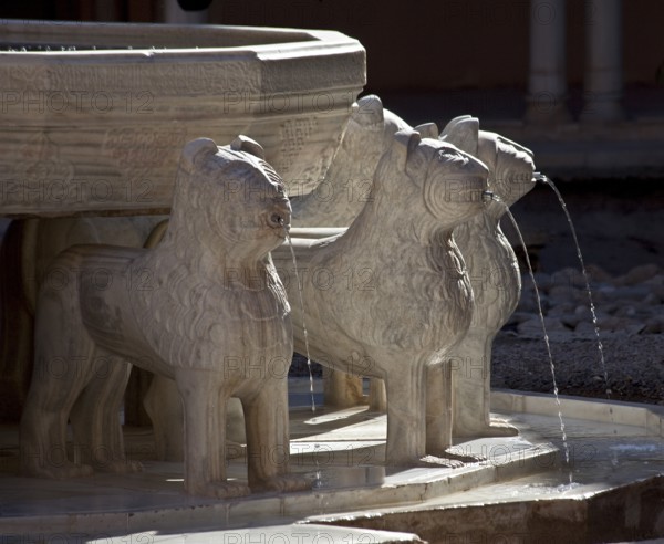 Nasrid Palace Courtyard of the Lions (Patio de los Leones), Fountain of the Lions (Fuente de los