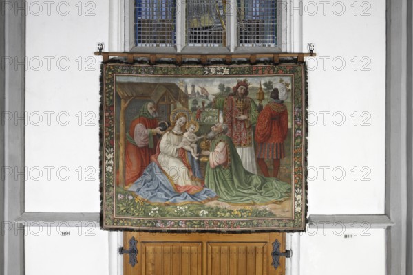 Tapestry above the north portal, Magi, St., Saint, Saint