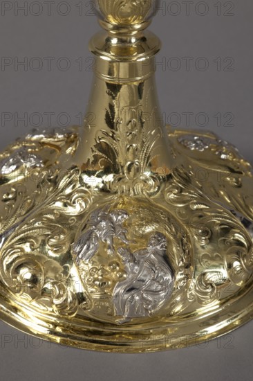 Chalice, detail, Goldsmith's art and textile art from the 16th to the 20th century, St., Sankt,