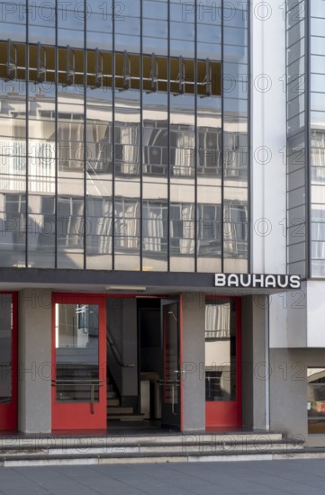 Dessau, Bauhaus, entrance to the workshop wing