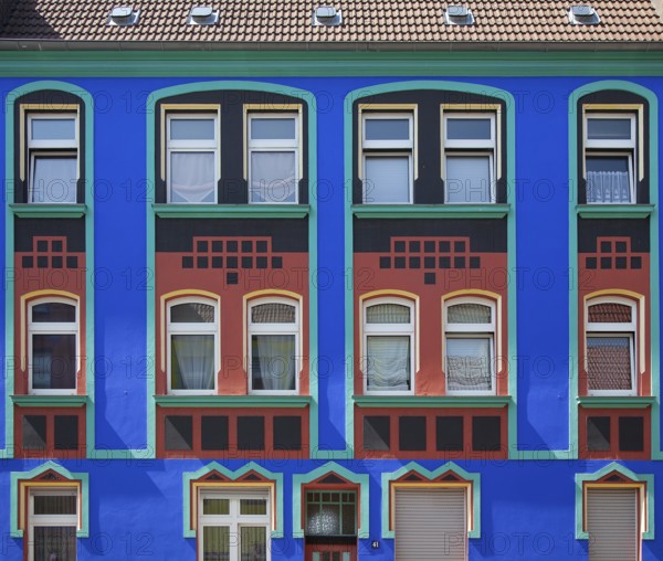 Magdeburg Otto-Richter-Straße 41 built around 1910 colourfully redesigned from 1921 by Bruno Taut
