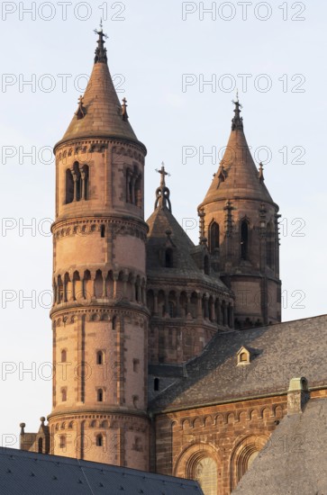 Worms, St Peter's Cathedral, view of the west towers from the south