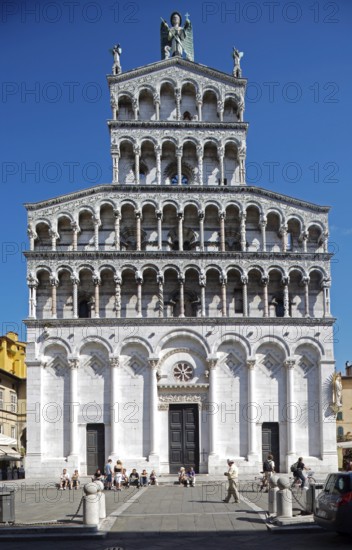 Facade, St., Saint, Saint