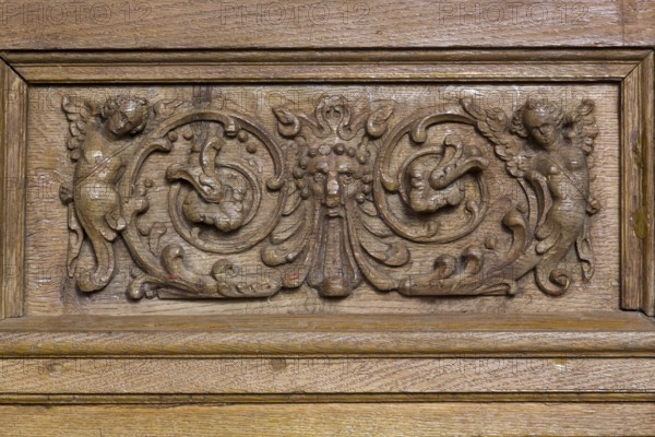 Jakobikirche, pews in the nave, carvings from the 17th century, fantasy creatures, St., Sankt,