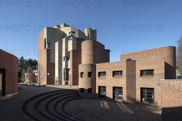 Cologne, district Lindenthal, catholic parish church Christi Auferstehung, view from southeast
