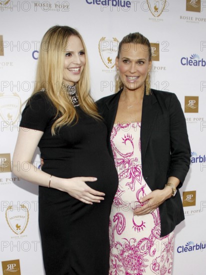 SANTA MONICA, CA - MARCH 29, 2012: Rosie Pope and Molly Sims at the Rosie Pope Maternity Store