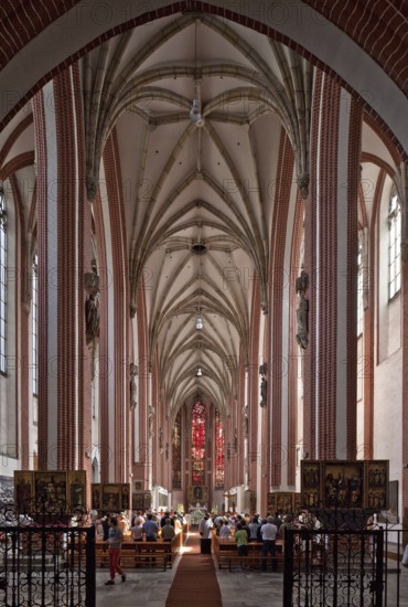 Built 1334-1425, interior facing east, St., Sankt, Saint