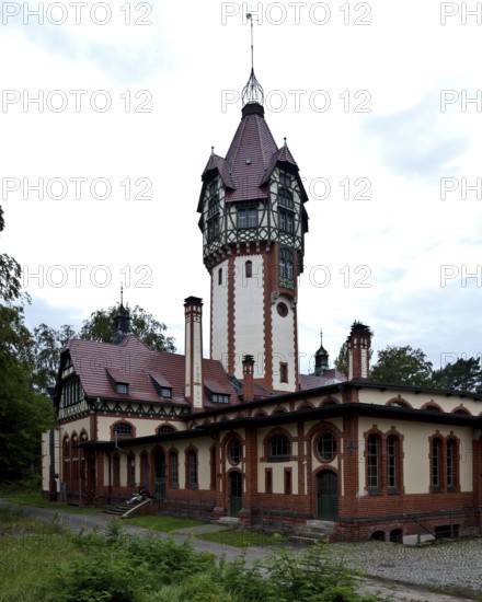 Heating house and power station 1898-1908, southern part with water tower, 44 metres high from the