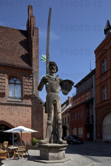 General view en face in front of the arcade wing of the town hall, built in 1525, copy 1974 with