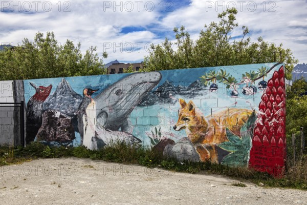 Wall painting with whale and fox, Ushuaia, Argentina, South America