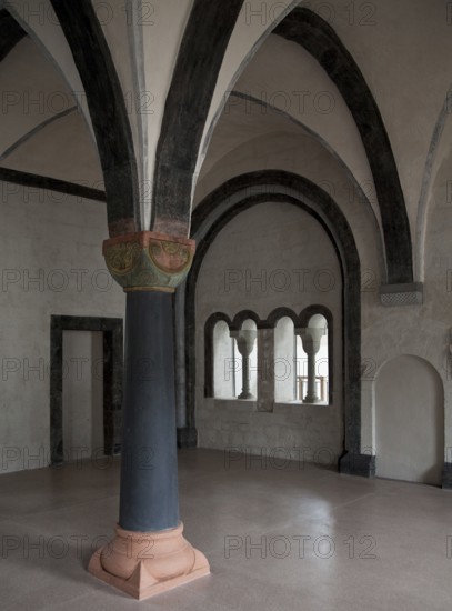 South wing cloister, upper floor, hall, St., St., Saint
