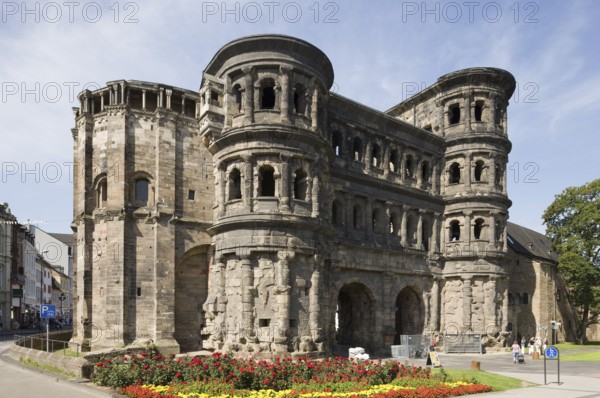 Field side with apse of the double church of the medieval Simeonstift, 11th century, St., Sankt,