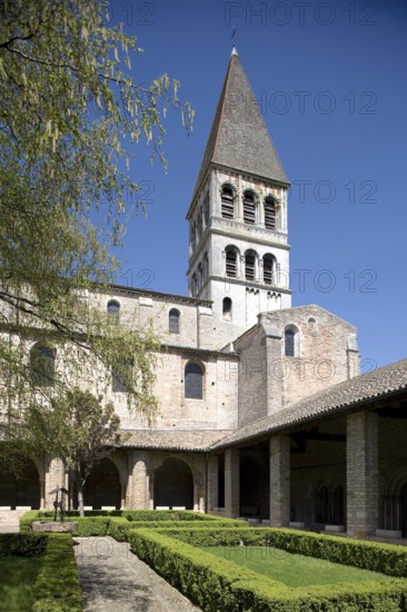 View from the cloister to the crossing tower, St., Sankt, Saint