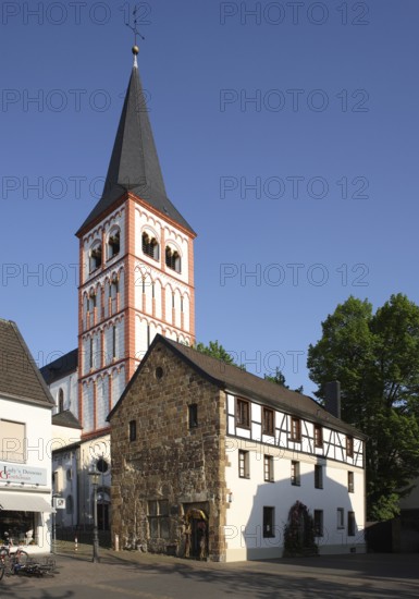 Medieval rectory in the foreground, St., Sankt, Saint