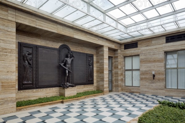 Düsseldorf, Henkel-Werke, atrium and entrance hall of the headquarters