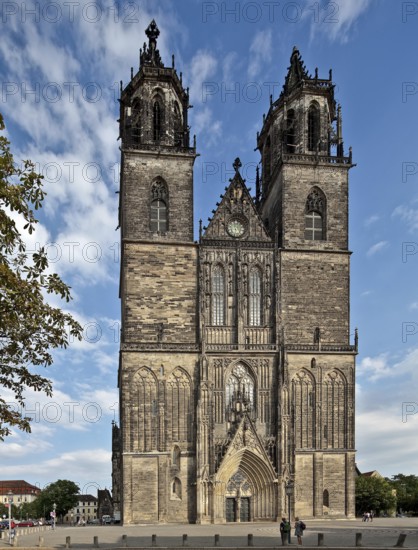 Westwork begun 1209 completed 1520 Close-up view from west-north-west, St., Sankt, Saint
