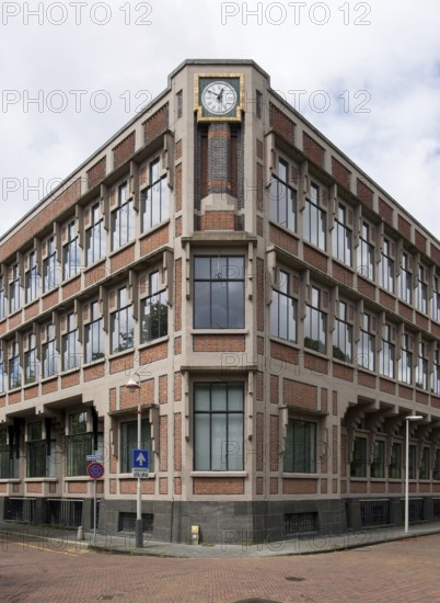 Voormalig kantoor van de Nederlanden van 1845, built in 1927 by Hendrik Petrus Berlage