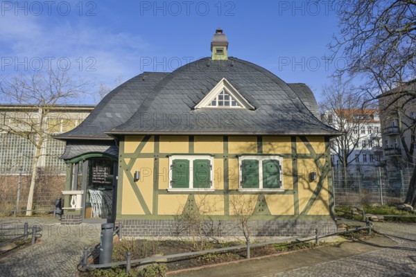 Pavilion, Café Witty Stories, Perelsplatz, Friedenau, Tempelhof-Schöneberg, Berlin, Germany, Europe