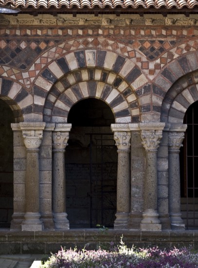 Cloister, south wing Arcade arch, St., Sankt, Saint