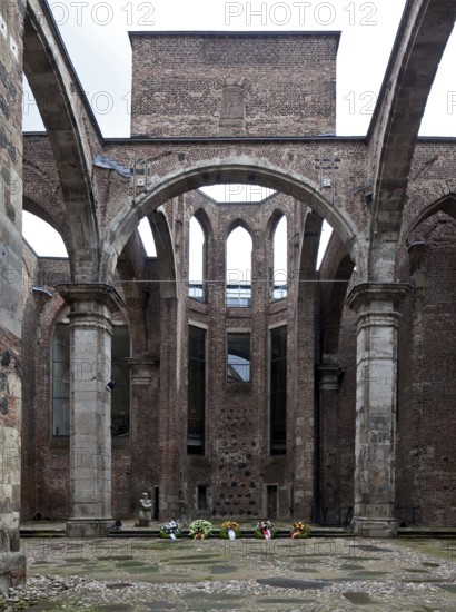 View into the nave, St., Saint, Saint
