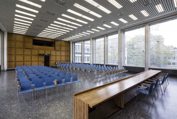 Allianzbauten am Tulpenfeld, built 1964-1969 by Hanns Dustmann, Press Centre of the German