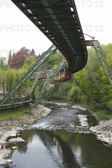 Suspension railway from Wuppertal-Oberbarmen to Wuppertal-Vohwinkel, historic Kaiserwagen train