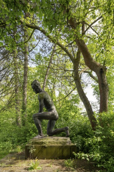 Krefeld, Forstwald, Memorial to the Victims of Labour, 1938/39 by Georg Kolbe