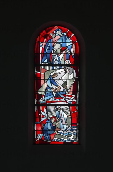 Stained glass window by Ernst Jansen-Winkeln in the right (west) aisle, scenes from the life of St