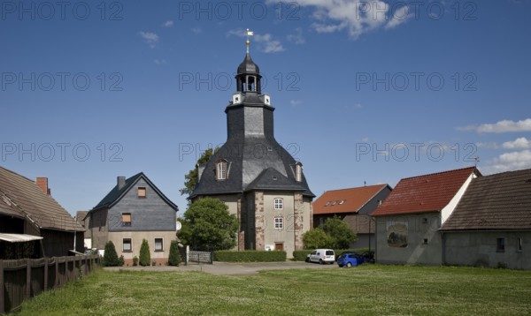 Sachs-Anh Schwenda/Harz village church 1736 v W seen from a demolition gap. St Cyriacus and Nicolai