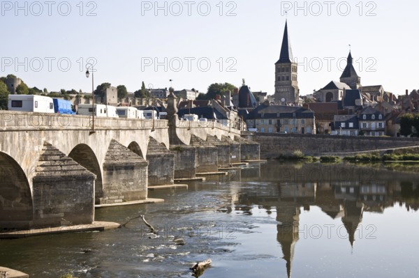 View over the Loire to the old town, Loire bridge, St., Saint, Saint