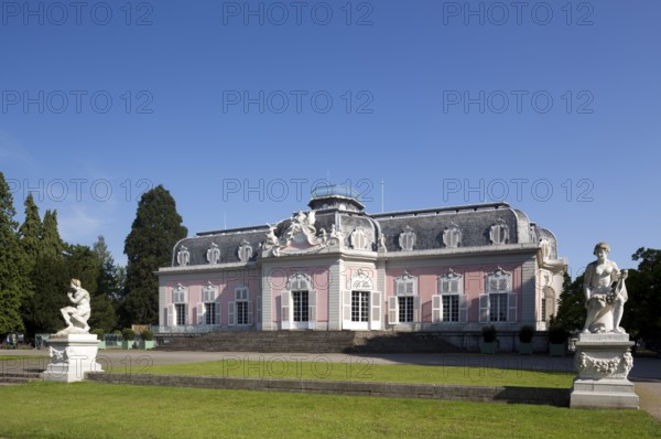 Castle park, castle terrace