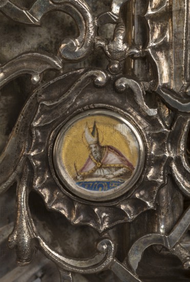 Icon of the Virgin Mary in the German Blade Museum, detail of the medallion
