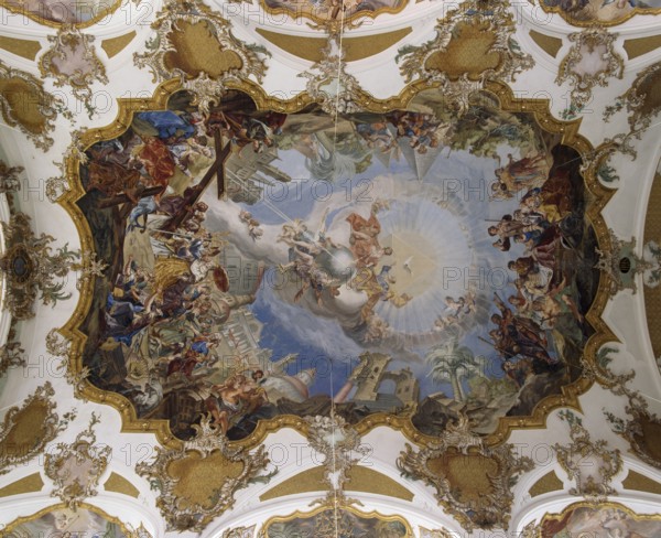 Landsberg am Lech, baroque Fialkirche Hl. Kreuz, ceiling fresco in the nave. Theme: The discovery