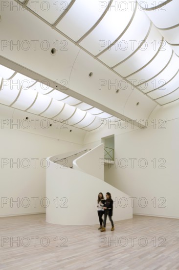 K20 on Grabbeplatz, Dissing+Weitling architects 1986, interior with staircase