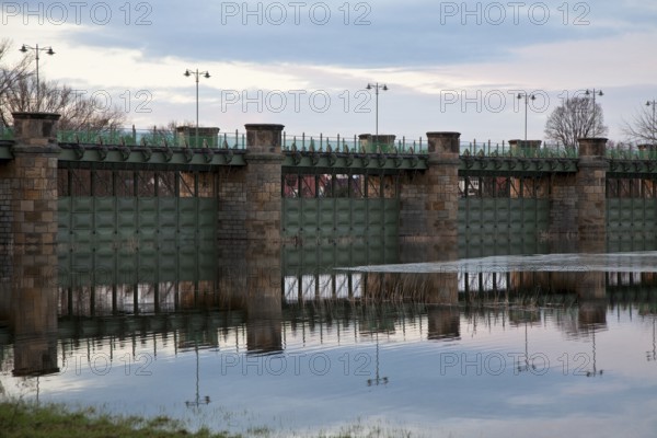 Pretzien Pretziener Wehr 58756 Sluice gate weir for flood protection along the Old Elbe near