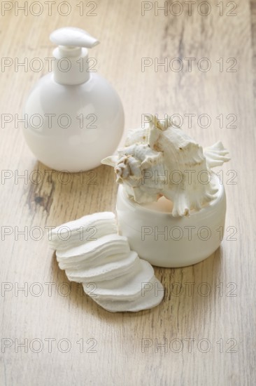 Cockleshell and articles for care