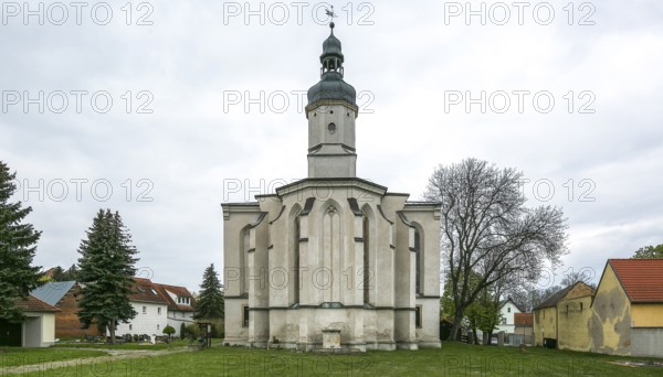 Schönwölkau east of Delitzsch 1911 castle and parish Gothic Baroque building 1676-88 after roof